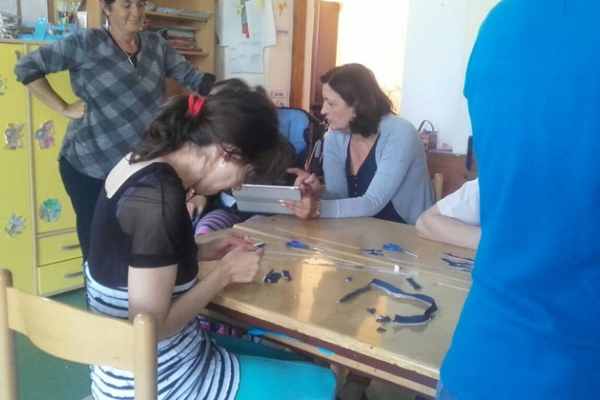 Обука деце и младих са сметњама у развоју